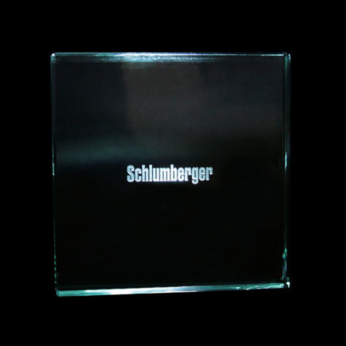 presse-papiers-en-verre-gravure-laser-100x100x15mm - Schlumberger